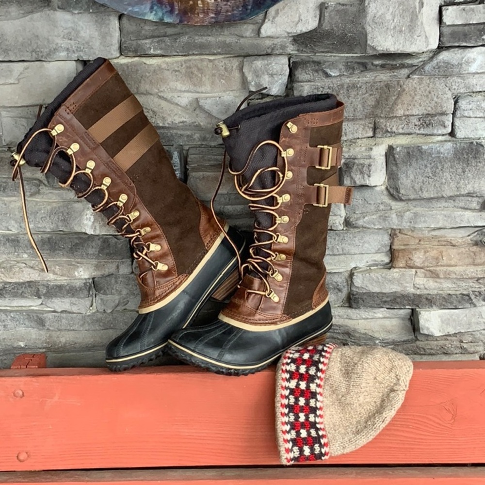 Sorel Women’s Conquest Carly II High Top Boots